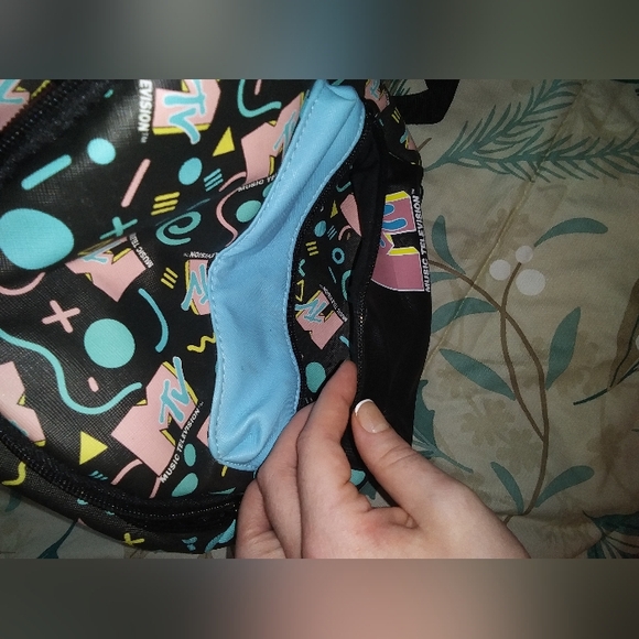 MTV Mini Backpack - Picture 5 of 6